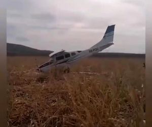 برخورد هواپیما با کابل‌ برق در مکزیک!
