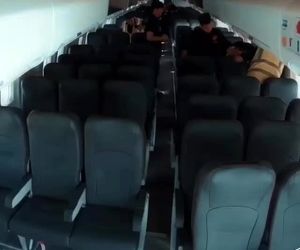 تایم لپسی از تعویض صندلی ها و نوسازی کابین بویینگ737 شرکت هواپیمایی سپهران