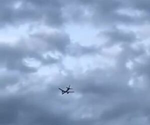 فرود اضطراری هواپیمای کوندور به دلیل آتش‌سوزی موتور