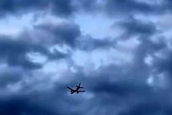 فرود اضطراری هواپیمای کوندور به دلیل آتش‌سوزی موتور