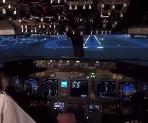 فرود از نمای کاکپیت