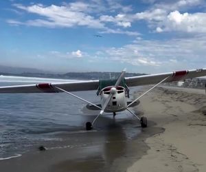 فرود اضطراری هواپیما در ساحل سن دیگو