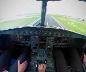 فرود در بروکسل از نمای کاکپیت