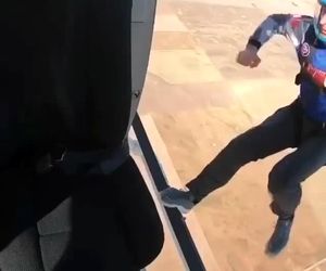 یکی از زیرمجموعه‌های ورزش‌های هوایی که ارتباط نزدیکی به هوانوردی دارد چتر بازی است، آیا شما تجربه چتربازی دارید ؟
