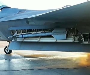 لحظه روشن شدن F22 رپتور