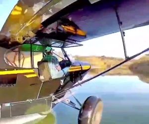 ویدئویی از مهارت خلبان در هدایت هواپیما بر سطح آب