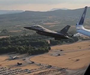 پرواز در کنار f16