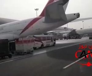 فرودگاه دبی و پارک یک در میان A380 و B777 هواپیمایی امارات در رمپ فرودگاه