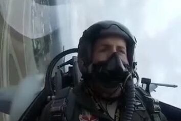 تصاویری از مانور جنگنده F16