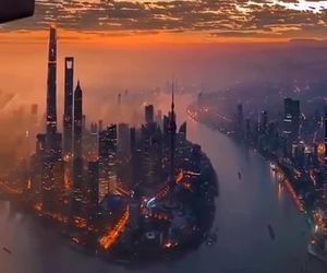 پرواز بر فراز شانگهای 