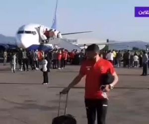  حضور عجیب هواداران پرسپولیس در باند فرودگاه دشت ناز ساری