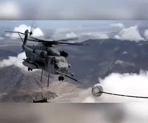 تایم‌لپس از سوختگیری هوایی یک فروند هواپیمای
 KC-130J با CH-53E
