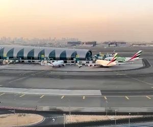 نمایی از فرودگاه بین‌المللی دبی DXB که یکی از شلوغ‌ترین فرودگاه‌های جهان به شمار می‌آید.