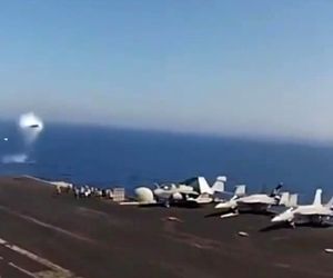 شکستن دیوار صوتی از نمای روی ناو