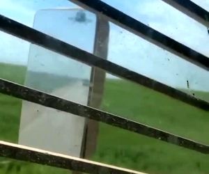 هلیکوپتر از آنچه شما در آیینه می‌بینید به شما نزدیک‌تر است