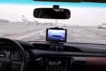فرودگاه مهرآباد و انجام پروازها با توجه به بارش برف زمستانی