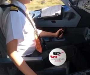 لندینگ هواپیما توسط خلبانان زن