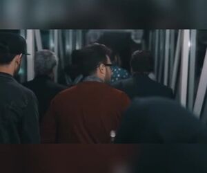 بزن و بکوب در فرودگاه امام و سورپرایز مسافران ورودی در لحظه تحویل سال۹۸. (تا انتها ببینید)