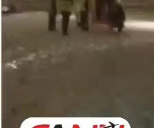 لحظه پیاده شدن مسافران از هواپیماى پرواز تهران کرمانشاه از دوربین مسافران. 