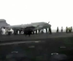  تصاویری از قدرت موتور یک جنگنده به هنگام تیک‌آف