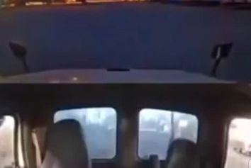 لحظه سقوط هواپیمای باری در آمریکا