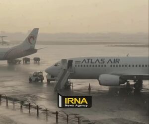 بارش شدید باران در فرودگاه مشهد