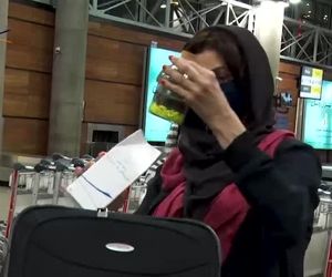 میزبانی از مسافران ورودی شهر فرودگاهی حضرت امام خمینی (ره) با یک هدیه متفاوت به مناسبت عید فطر 