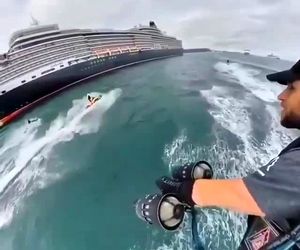 پرواز با جت‌پک: این پرواز واقعا رویایی به نظر می‌رسد.