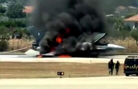 فرود اضطراری جنگنده F-16 یونان و آتش‌سوزی پس از فرود در فرودگاه زاکینتوس