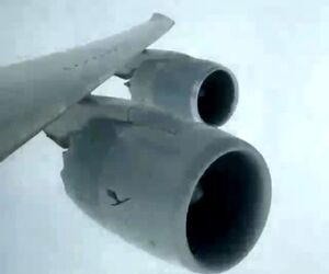 سوال 
ایرباس A380 یا بویینگ ۷۴۷؟