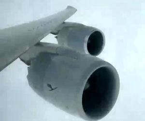 سوال 
ایرباس A380 یا بویینگ ۷۴۷؟