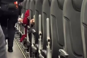 هشدار ایمنی برای مسافران هواپیما؛ بحث با خدمه می‌تواند پروازتان را زمین‌گیر کند