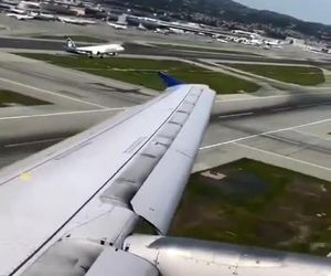 بلند شدن دو هواپیما در باند موازی