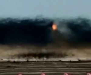 تیک‌آف جنگنده از نمایی دیدنی
