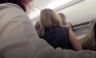 تخلیه اضطراری مسافران لاتام به‌دلیل 
دود ناشی از آتش‌سوزی دستگاه خدمات زمینی