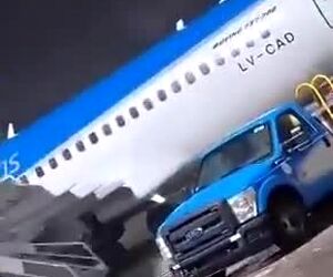 طوفان شدید باعث حرکت بویینگ 737 آرژانتینی شد