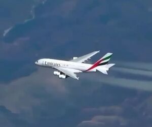 پرواز در کنار A380
