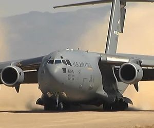 فرود C17 گلوب مستر از نمایی دیدنی