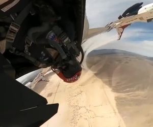 رول ۳۶۰ درجه ازنمای داخل کابین 