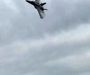 لذت نمایش هوایی 
آیا تا کنون حال و هوای نمایش هوایی را تجربه کرده‌اید؟