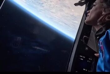 سفر هیجان‌انگیز صدمین زن 
به فضا 
