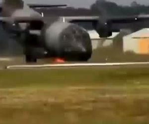 فرود G222 با bounce و جمع شدن چرخ دماغه