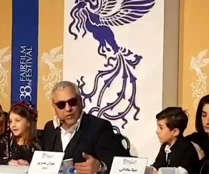شوخى مهران مدیرى با هوانوردى، در نشست خبرى فیلم درخت گردو در جشنواره فیلم فجر