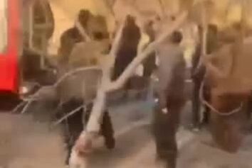 تصاویر دیگری از محل سانحه سقوط جنگنده در تبریز 
