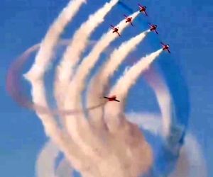 نمایش هوایی گروه Red Arrows