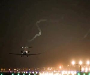 پیش به سوی فرود 
این ویدیو را با صدای بلند تماشا کنید